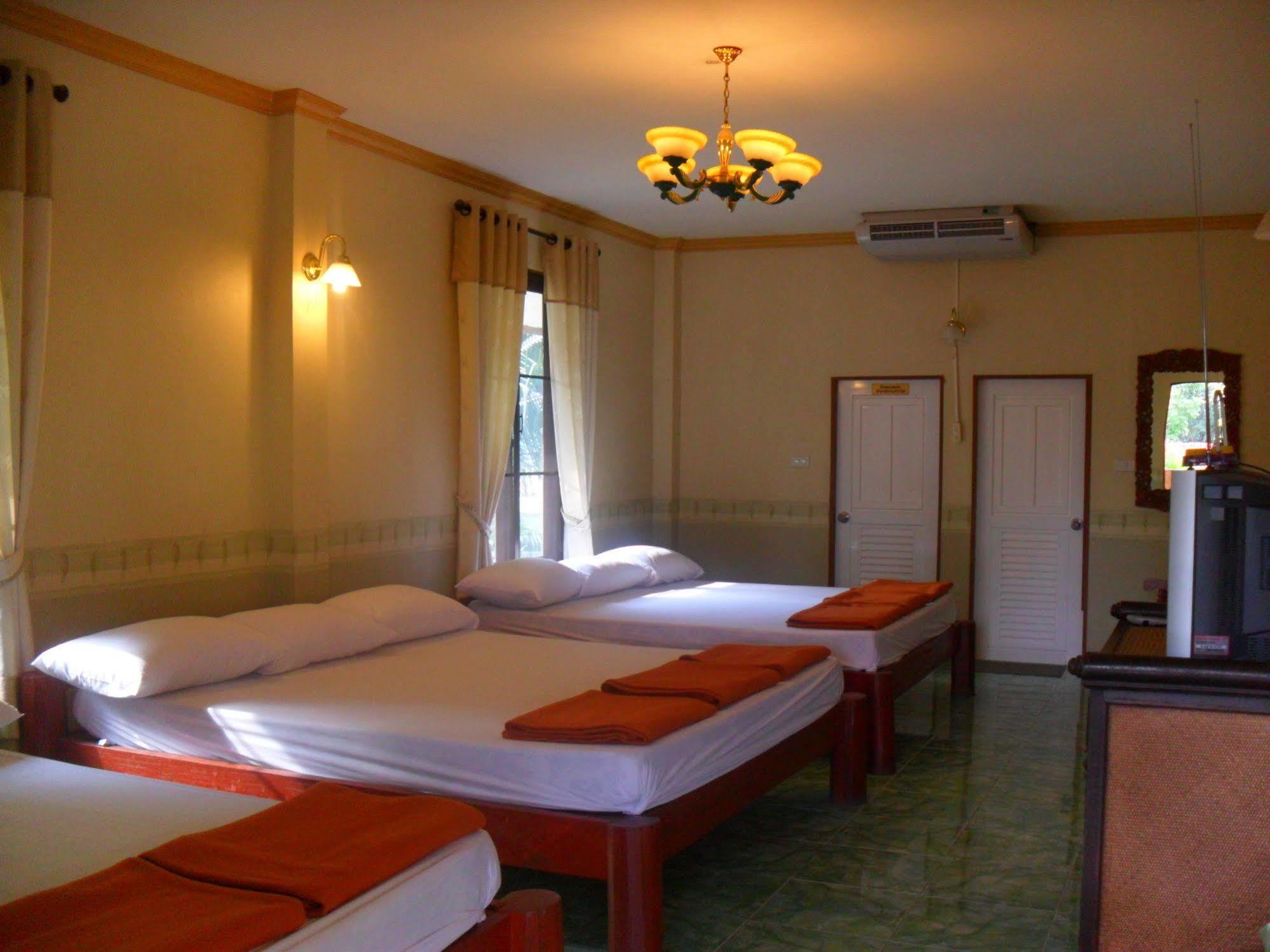 Saengthong Resort Chiangmai Chiang Mai Esterno foto