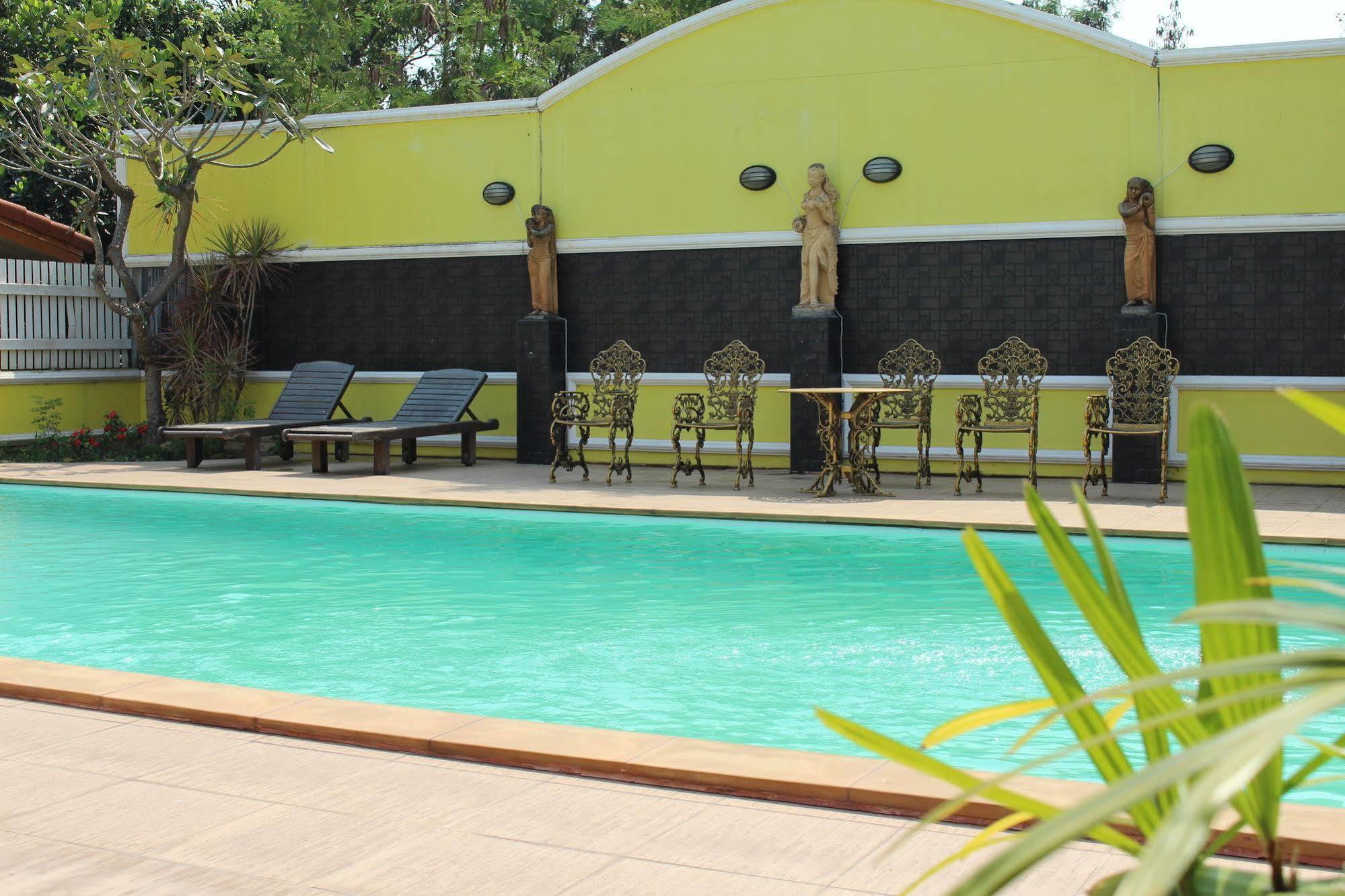Saengthong Resort Chiangmai Chiang Mai Esterno foto